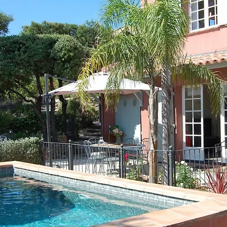 Provençale 4 étoiles - Piscine&jardin Zen